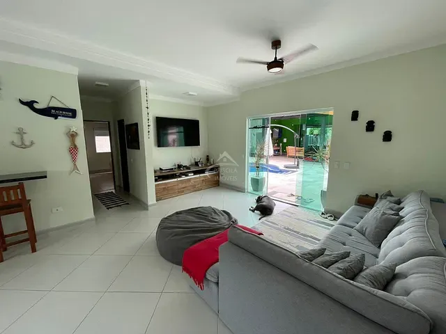 Casa com 410m² 5 quartos e 4 banheiros, à venda, no bairro Boracéia 2 em São Sebastião