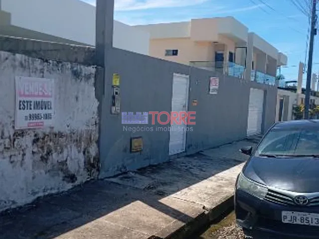 Casa com 450m² 3 quartos e 2 banheiros, à venda, no bairro Olivença em Ilhéus