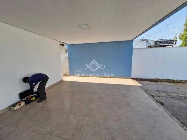 Casa 2 quartos e 1 banheiro, para alugar, no bairro Jardim Buritis em Sinop