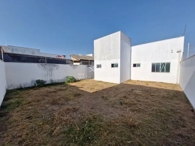 Casa 2 quartos e 1 banheiro, para alugar, no bairro Jardim Buritis em Sinop