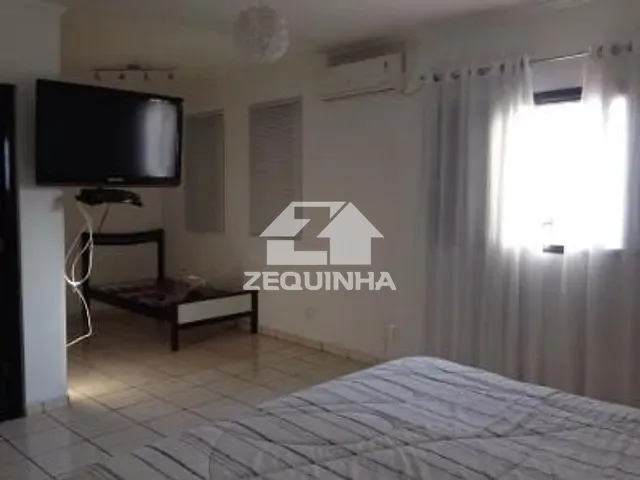 Casa com 240m² 3 quartos e 2 banheiros, à venda, no bairro Jardim Oriental em Osasco