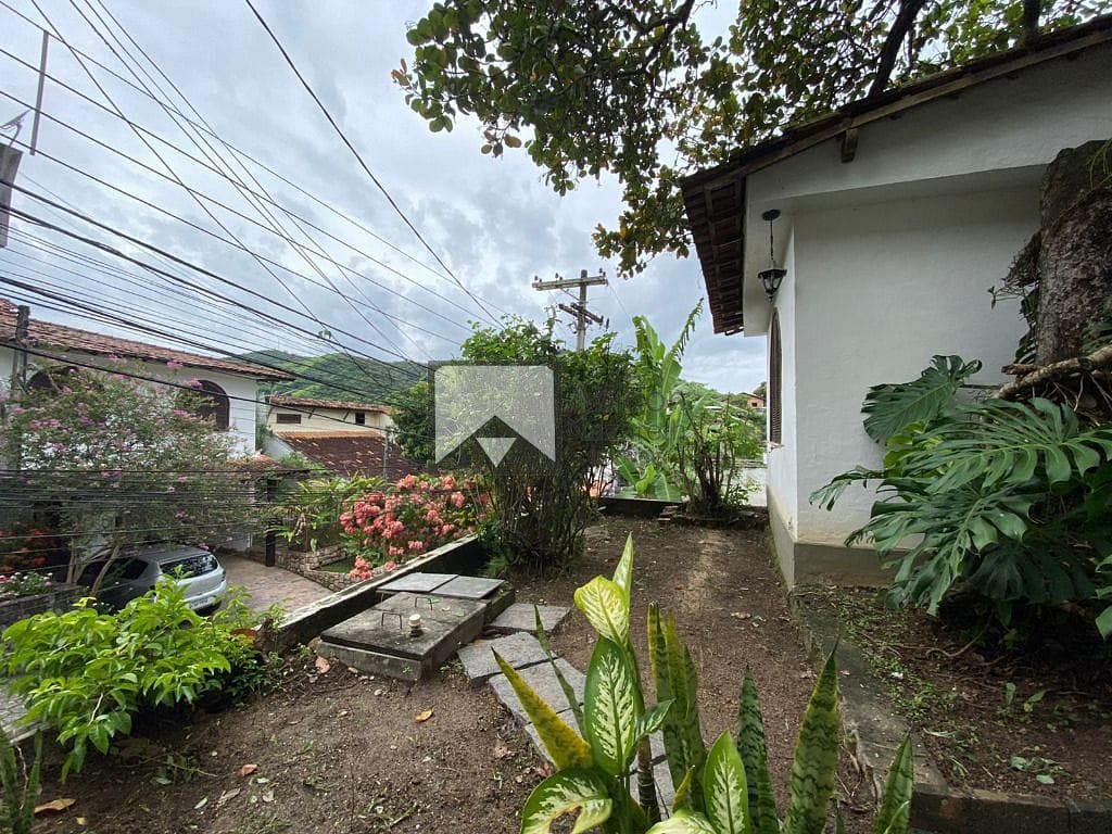 Casa à venda com 4 quartos, 200m² - Foto 41