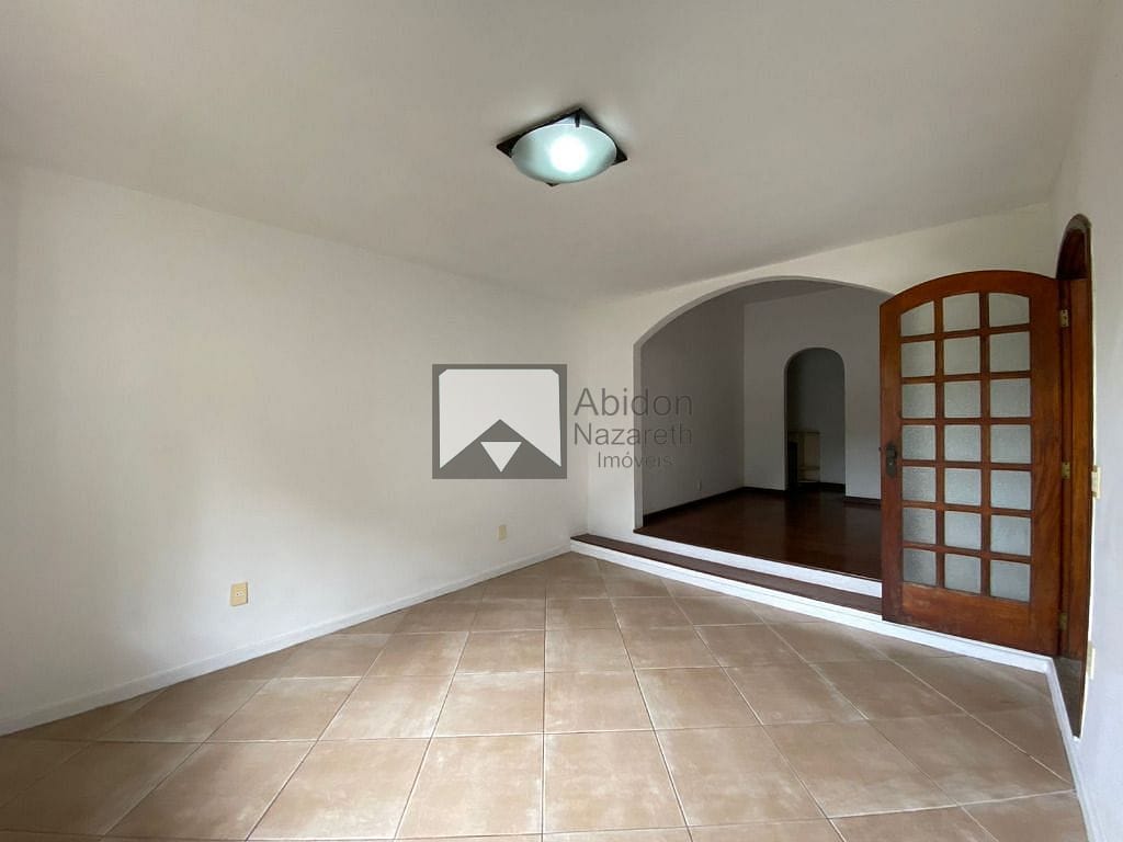 Casa à venda com 4 quartos, 200m² - Foto 44