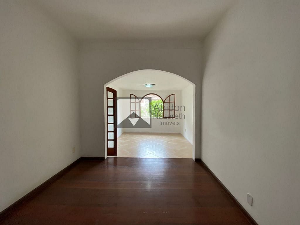 Casa à venda com 4 quartos, 200m² - Foto 54
