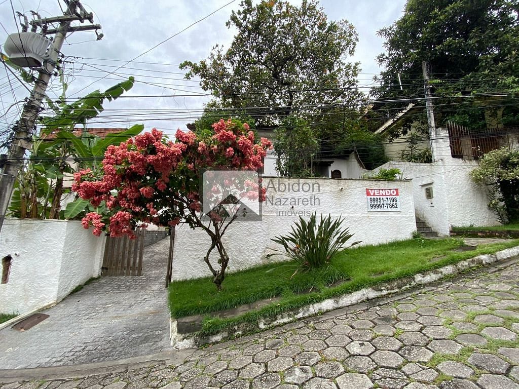 Casa à venda com 4 quartos, 200m² - Foto 58