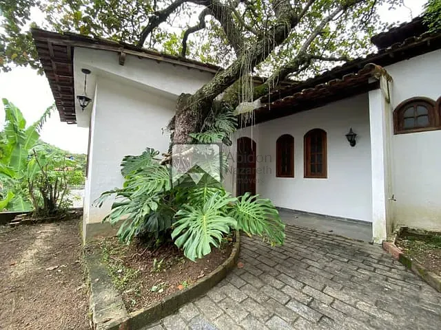 Casa com 260m² 4 quartos e 2 banheiros, à venda, no bairro Fonseca em Niterói
