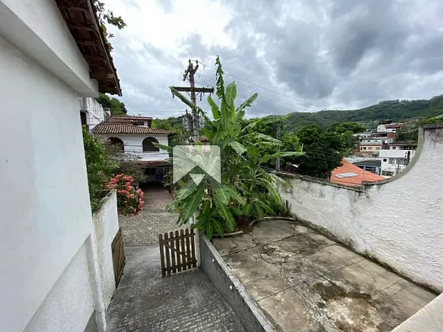 Casa com 260m² 4 quartos e 2 banheiros, à venda, no bairro Fonseca em Niterói