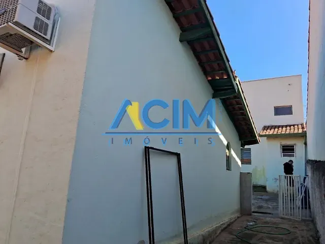 Casa com 540m², à venda, no bairro Vila São Francisco em Jaguariúna