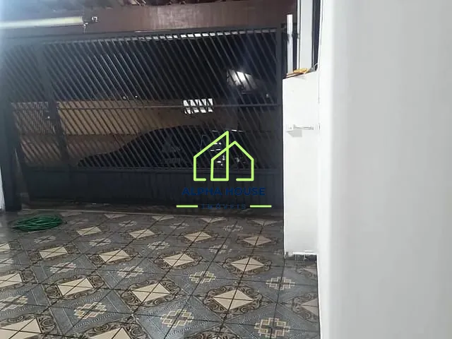 Casa 2 quartos e 2 banheiros, à venda, no bairro Loteamento Eduardo da Silva Neto em Pindamonhangaba