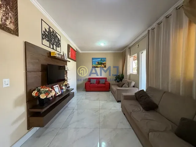 Casa com 152m² 3 quartos e 2 banheiros, à venda, no bairro Chácaras São Pedro em Aparecida de Goiânia