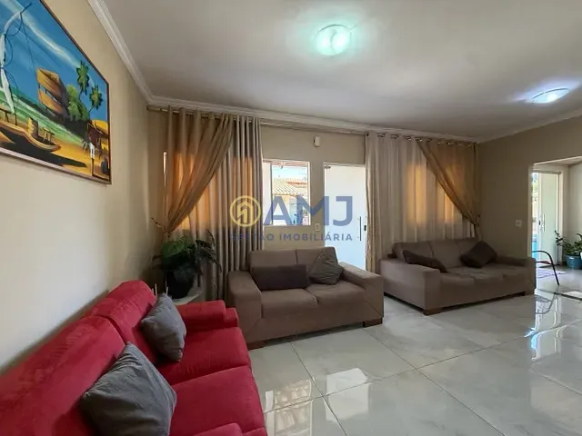 Casa com 152m² 3 quartos e 2 banheiros, à venda, no bairro Chácaras São Pedro em Aparecida de Goiânia