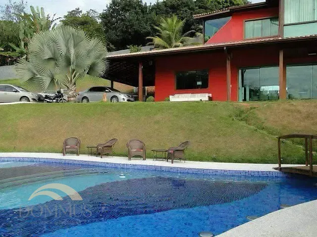 Casa com 694m² 4 quartos e 7 banheiros, à venda, no bairro Santa Maria em Timóteo