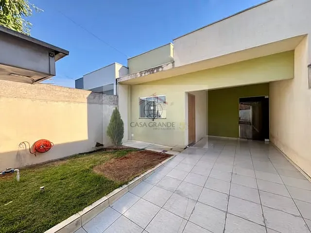 Casa com 150m² 3 quartos e 1 banheiro, à venda, no bairro Roland Garden em Rolândia