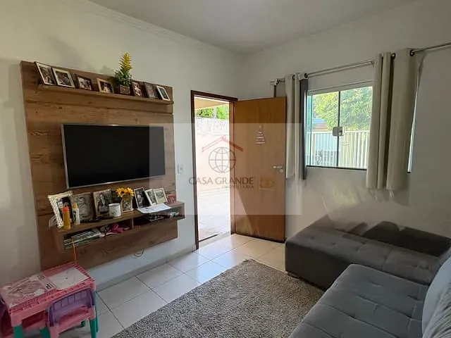 Casa com 150m² 3 quartos e 1 banheiro, à venda, no bairro Roland Garden em Rolândia