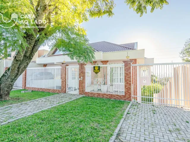 Casa 4 quartos e 12 banheiros, à venda, no bairro Guabirotuba em Curitiba
