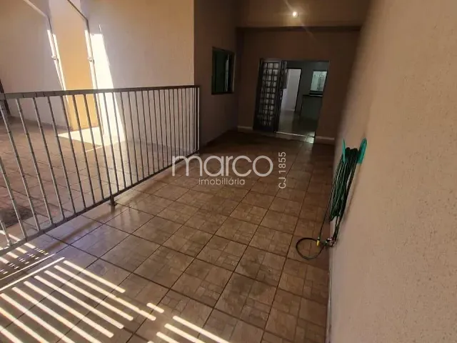 Casa 2 quartos e 1 banheiro, para alugar, no bairro Setor dos Funcionários em Goiânia