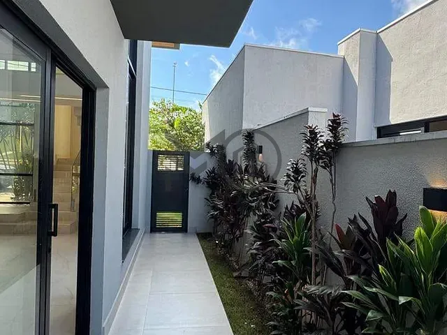 Casa com 462m² 5 quartos e 6 banheiros, à venda, no bairro Parque Residencial Tropical Ville em Cuiabá