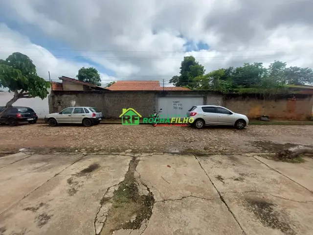 Casa com 510m² 5 quartos e 5 banheiros, à venda, no bairro Piçarreira em Teresina