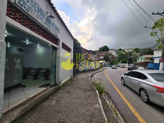 Conjunto comercial com 294m², à venda, no bairro Água Limpa em Volta Redonda