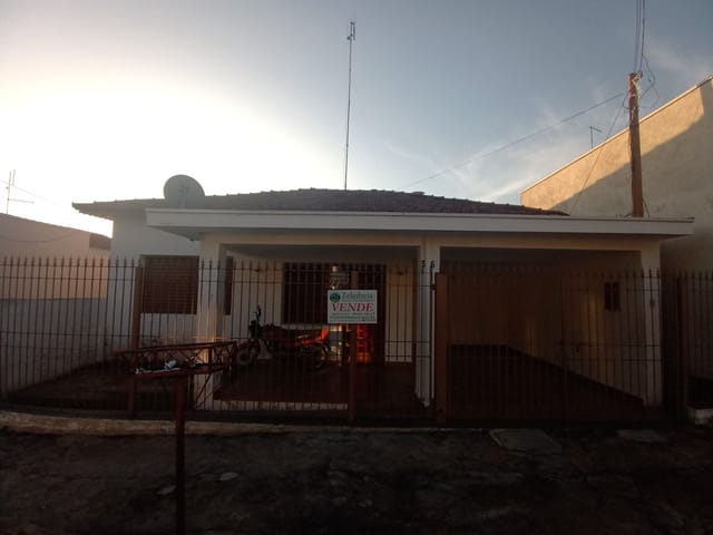 Casa com 360m² 2 quartos e 1 banheiro, à venda, no bairro Jardim Bela Vista em São João da Boa Vista