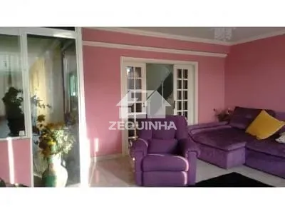 Casa, 3 quartos, 224 m² - Foto 1