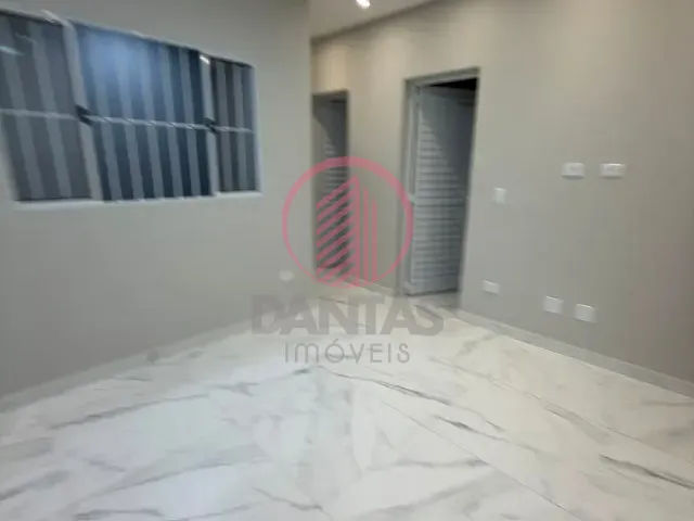 Casa 2 quartos e 1 banheiro, para alugar, no bairro Jardim das Flores em Osasco
