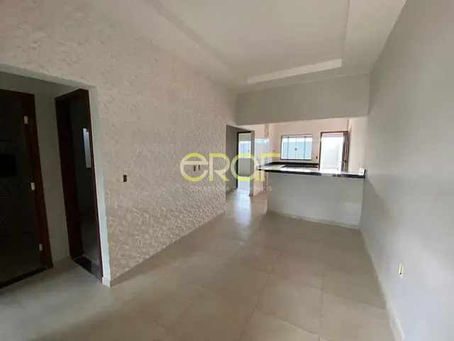 Casa 3 quartos e 2 banheiros, à venda, no bairro Abreu em Formosa