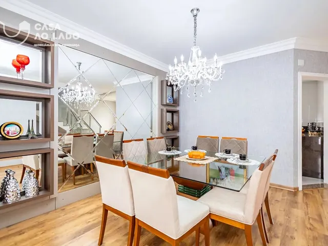 Casa 3 quartos e 5 banheiros, à venda, no bairro Fazendinha em Curitiba