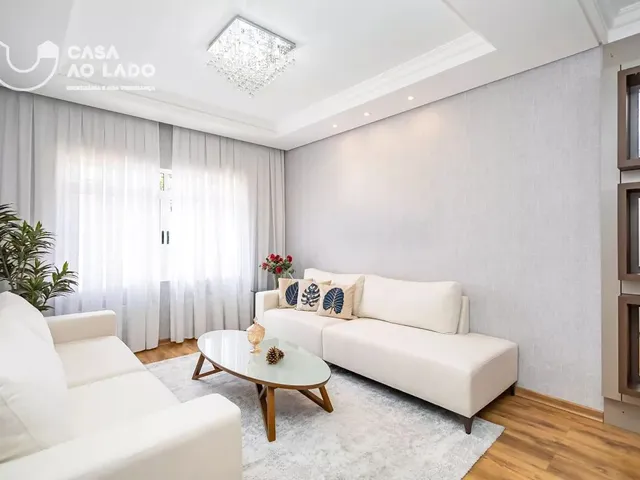 Casa 3 quartos e 5 banheiros, à venda, no bairro Fazendinha em Curitiba