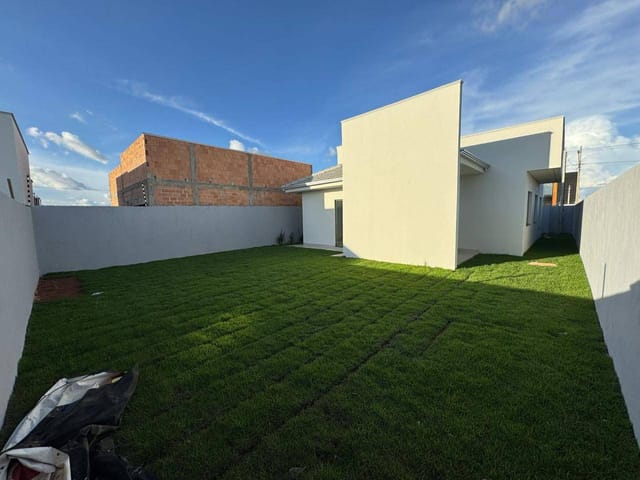Casa com 300m² 3 quartos e 2 banheiros, à venda, no bairro Loteamento Quatro Estações Boulevard em Sinop