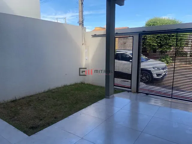 Casa 2 quartos e 2 banheiros, à venda, no bairro Jardim dos Estados em Londrina