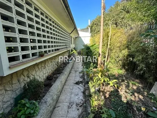 Casa com 386m² 3 quartos e 2 banheiros, à venda, no bairro Alto da Lapa em São Paulo