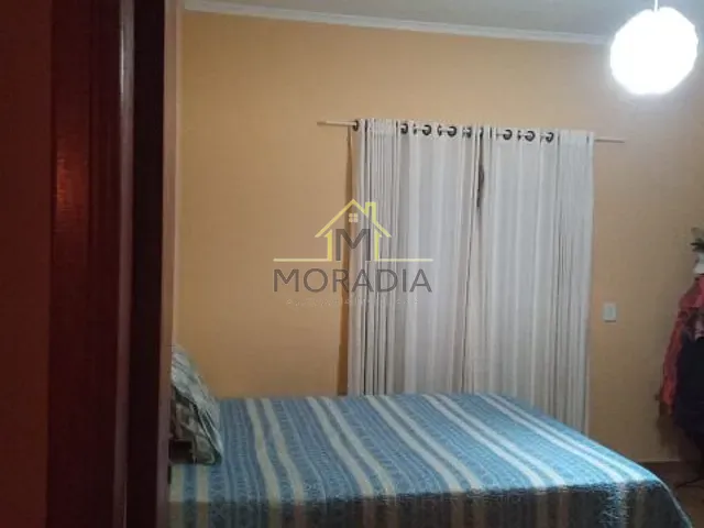 Casa com 200m² 2 quartos e 2 banheiros, à venda, no bairro Jardim Aeroporto em Guaxupé