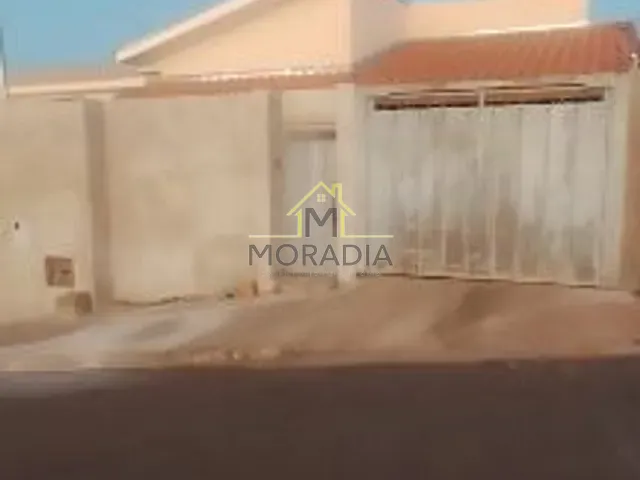 Casa com 200m² 2 quartos e 2 banheiros, à venda, no bairro Jardim Aeroporto em Guaxupé