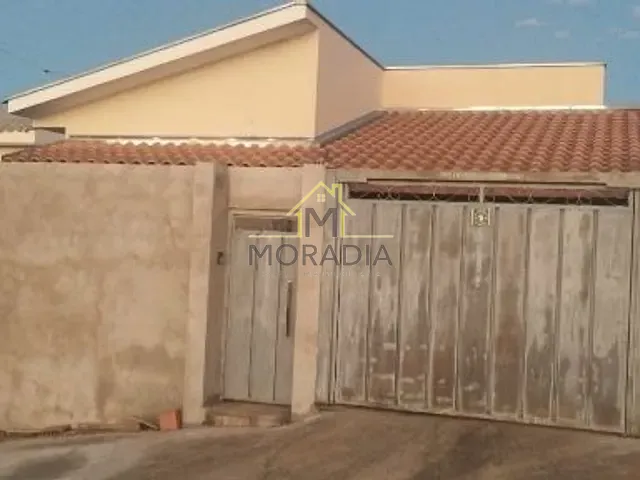 Casa com 200m² 2 quartos e 2 banheiros, à venda, no bairro Jardim Aeroporto em Guaxupé