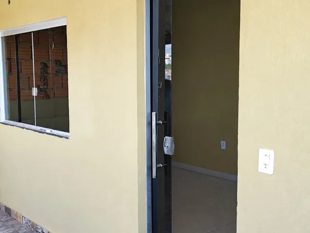 Casa 3 quartos e 2 banheiros, à venda, no bairro Novo Aarão Reis em Belo Horizonte