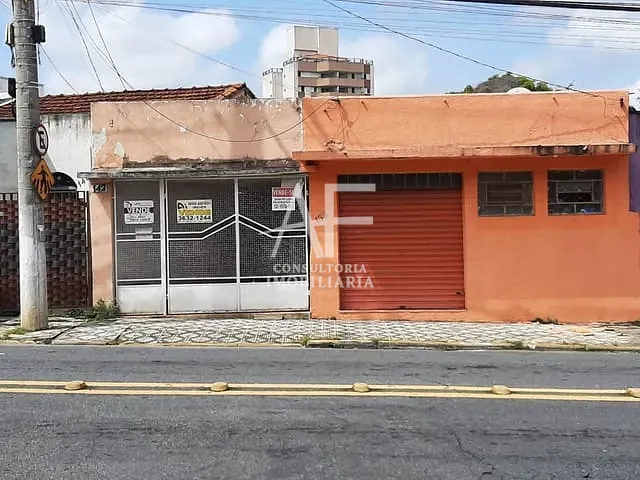 Casa com 317m² 3 quartos e 1 banheiro, à venda, no bairro Jardim Maria Augusta em Taubaté