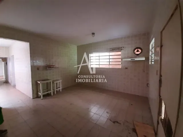Casa com 317m² 3 quartos e 1 banheiro, à venda, no bairro Jardim Maria Augusta em Taubaté