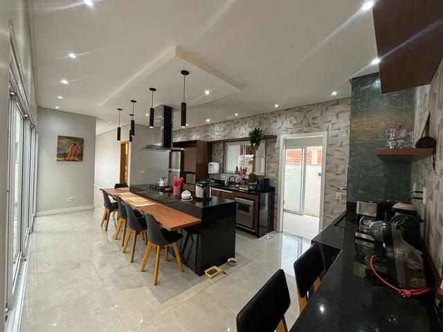 Casa com 465m² 3 quartos e 4 banheiros, à venda, no bairro Loteamento Extensao Do Serrama em Rio das Ostras