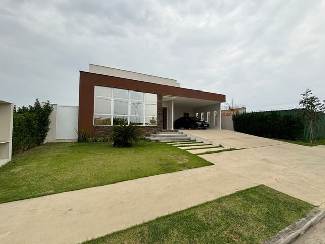 Casa com 465m² 3 quartos e 4 banheiros, à venda, no bairro Loteamento Extensao Do Serrama em Rio das Ostras