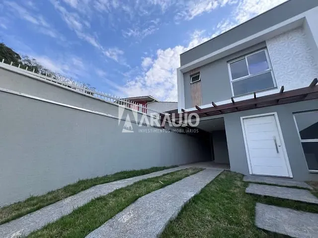 Casa com 159m² 3 quartos e 2 banheiros, à venda, no bairro Espinheiros em Itajaí