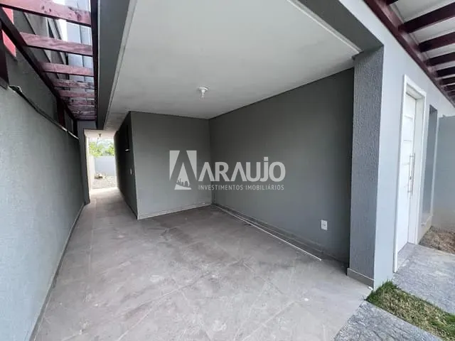 Casa com 159m² 3 quartos e 2 banheiros, à venda, no bairro Espinheiros em Itajaí