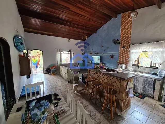 Casa com 334m² 2 quartos e 2 banheiros, à venda, no bairro Canto do Mar em São Sebastião