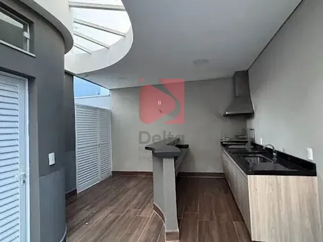 Casa 3 quartos e 1 banheiro, para alugar, no bairro Jardim Ferrarezzi em Pirassununga