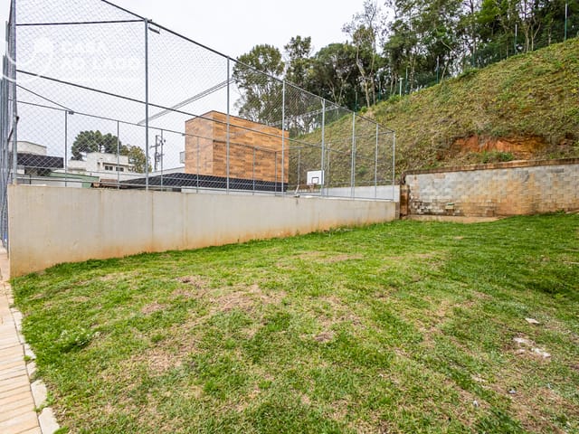 Casa com 252m², à venda, no bairro Campo Comprido em Curitiba