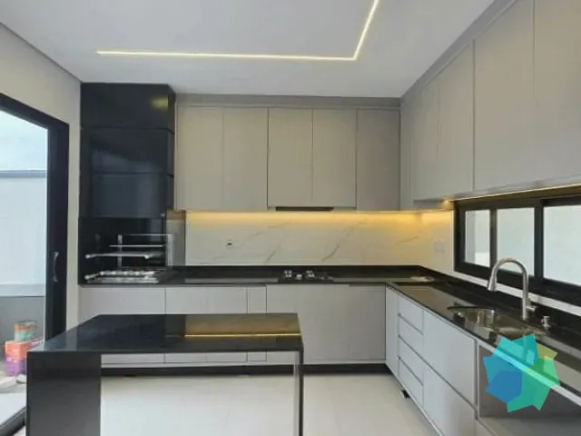 Casa com 180m² 3 quartos e 2 banheiros, à venda, no bairro Jardim Santa Cruz em Salto