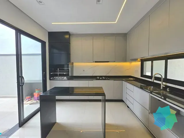 Casa com 180m² 3 quartos e 2 banheiros, à venda, no bairro Jardim Santa Cruz em Salto