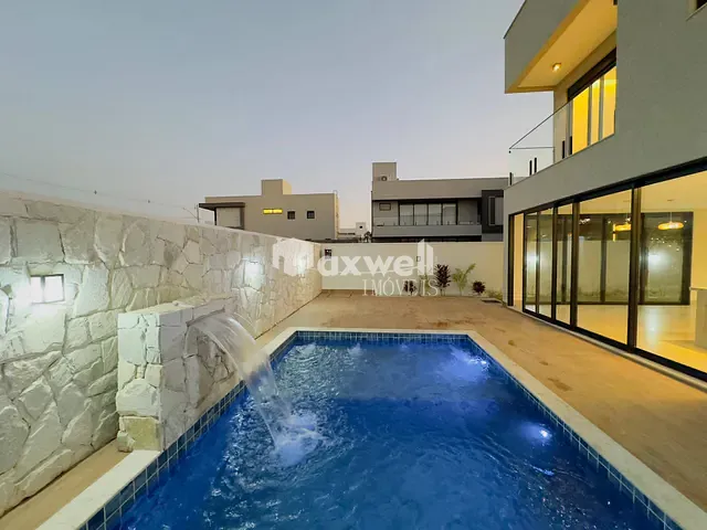 Casa com 312m² 3 quartos e 5 banheiros, à venda, no bairro Residencial Parqville Jacarandá em Aparecida de Goiânia