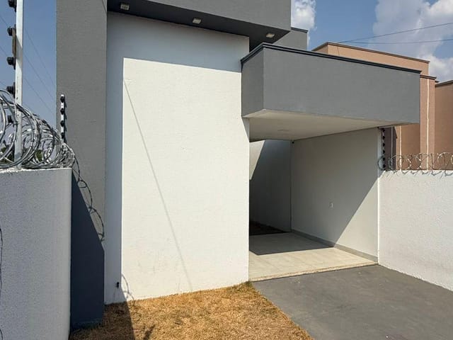 Casa com 178m² 3 quartos e 2 banheiros, à venda, no bairro Loteamento Residencial San Martini em Sinop