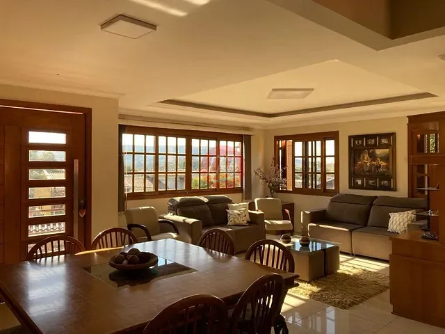 Casa com 300m² 3 quartos e 3 banheiros, à venda, no bairro Agronomia em Porto Alegre